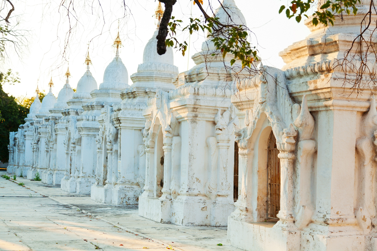 White stupas around the Kuthodaw pagoda